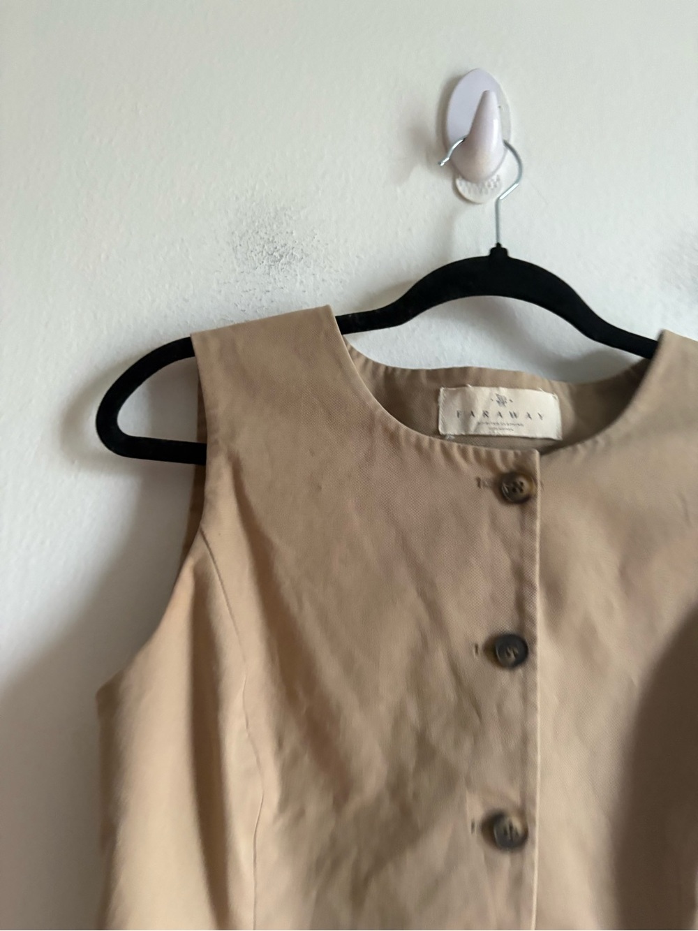 Faraway Sz S (42) Tan Cotton Structured Tailored Vest - Picture 3 of 9